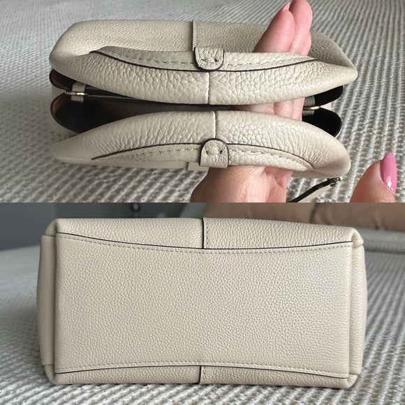 COACH Lana Shoulder Bag 23 Ivory