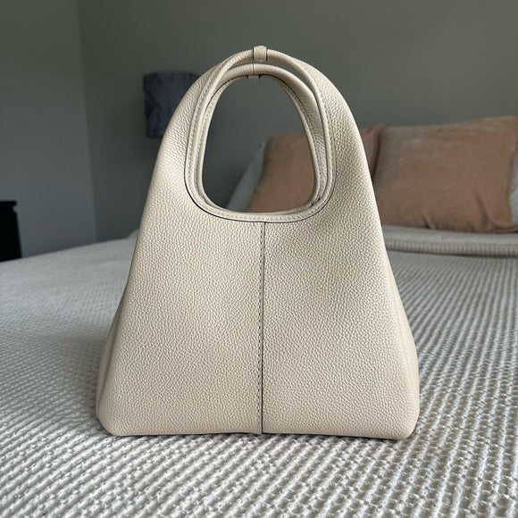COACH Lana Shoulder Bag 23 Ivory