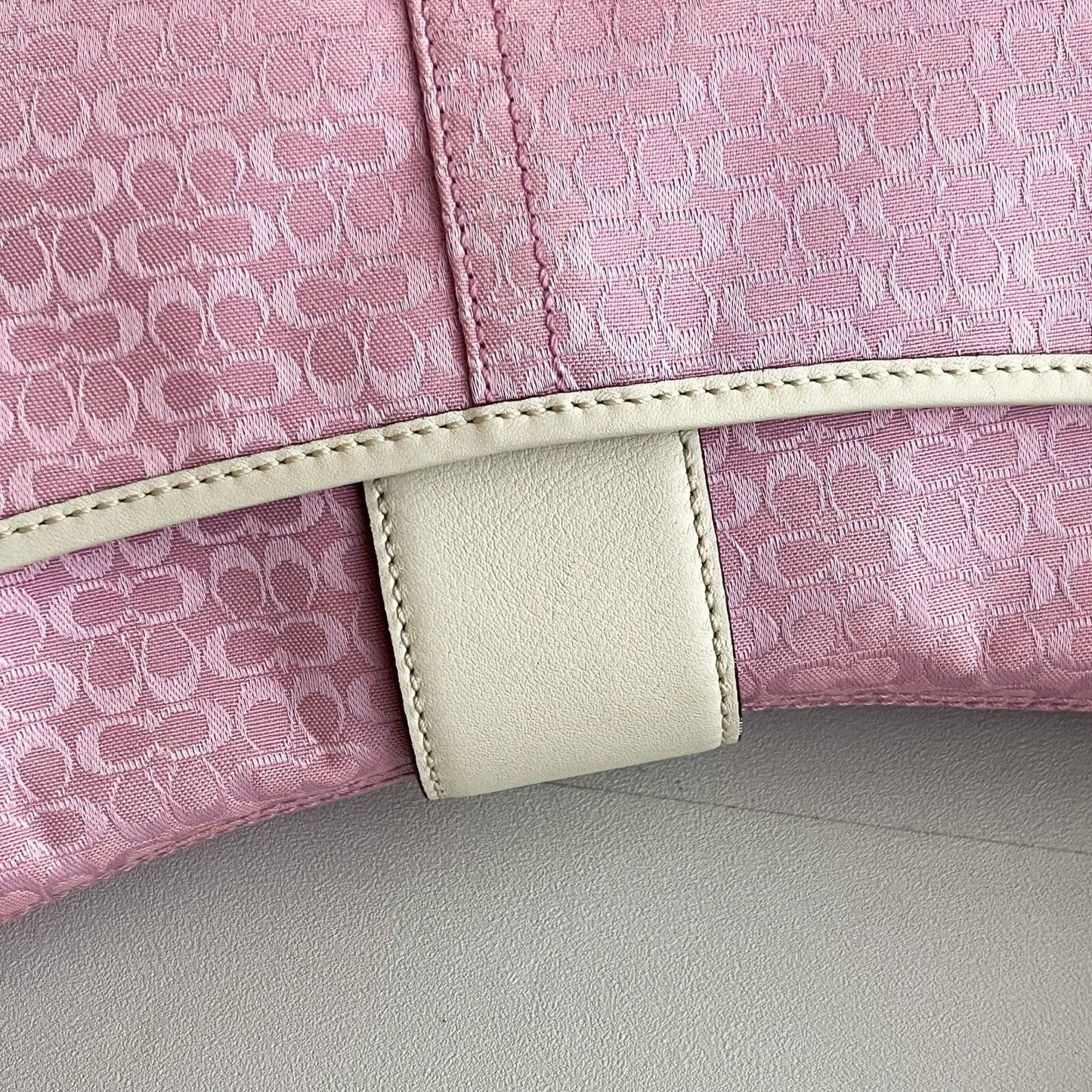 Vintage Coach Soho Hobo Shoulder Bag 1456 Pink Leather Jacquard Signature Y2K