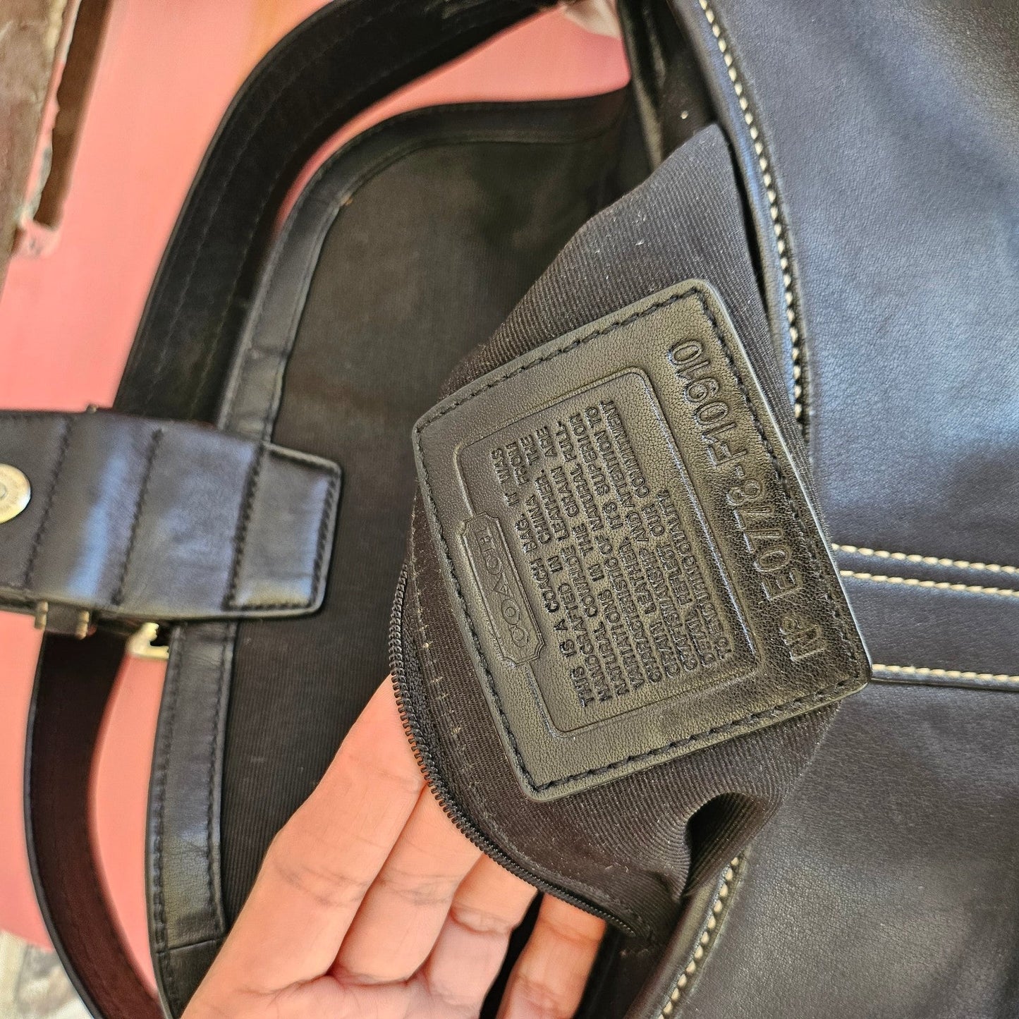 Coach F10910 Soho Y2K Black Leather Shoulder Bag
