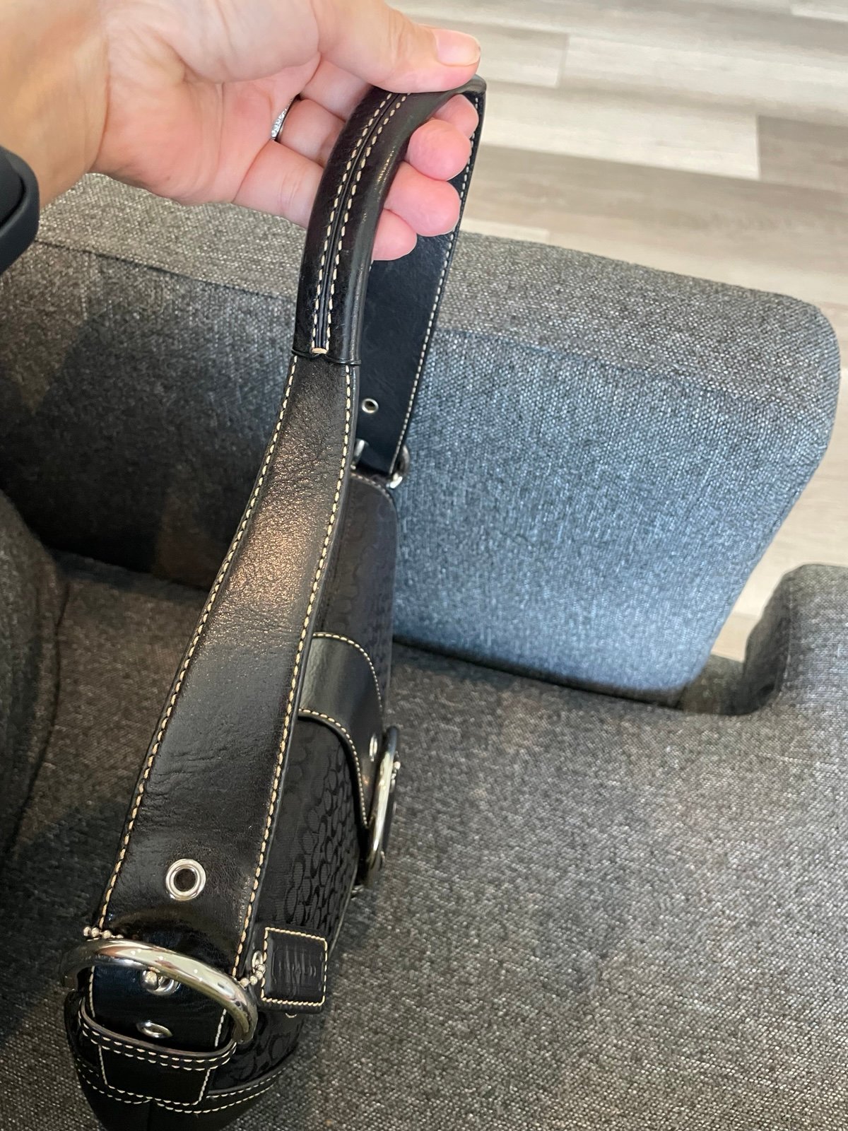Coach c signature black mini soho