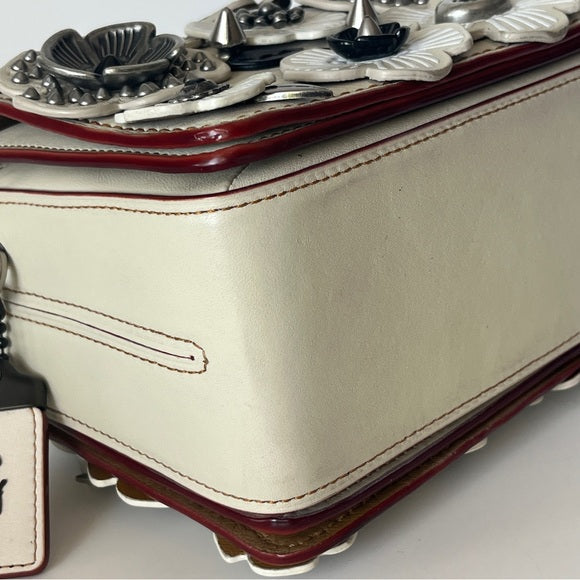 Coach Double Dinky With Chalk Wild Tea Rose 1941 Runway Collection