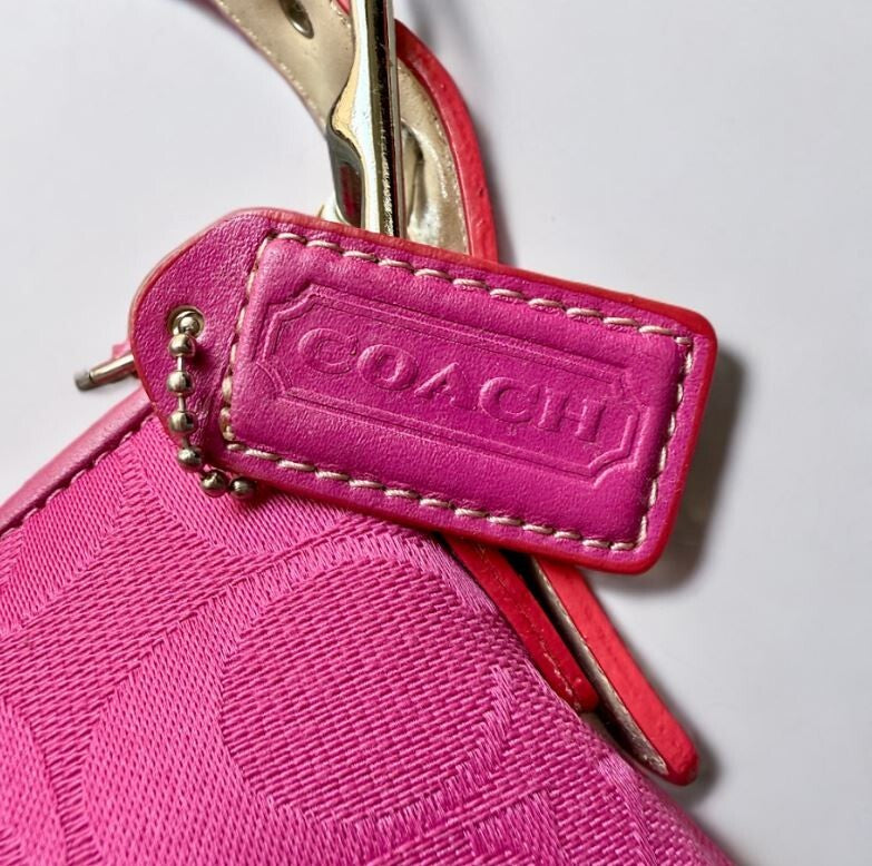 Coach Y2K Pink Hampton Signature East West Demi Baguette Shoulder Bag 6371 China