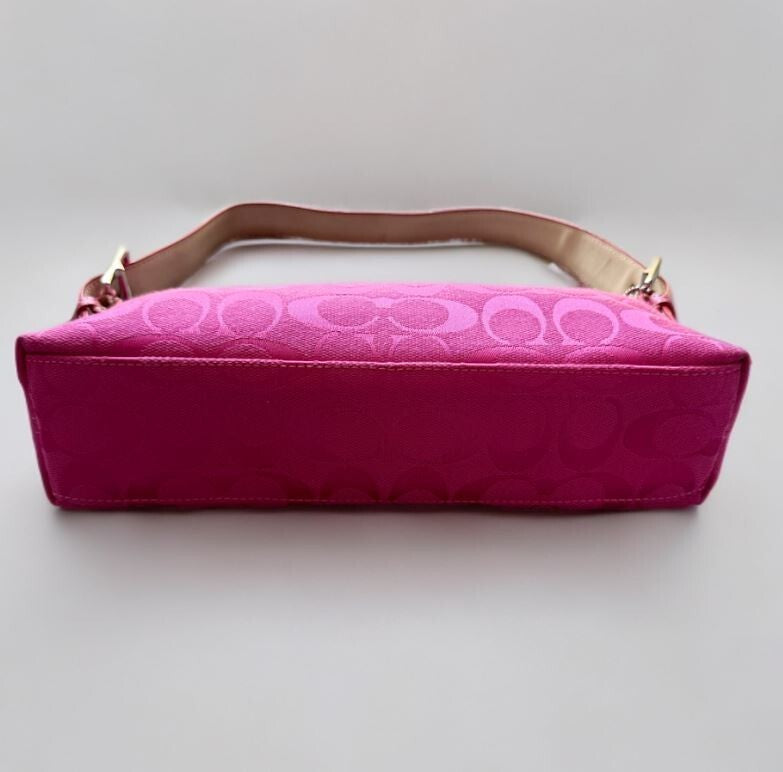 Coach Y2K Pink Hampton Signature East West Demi Baguette Shoulder Bag 6371 China