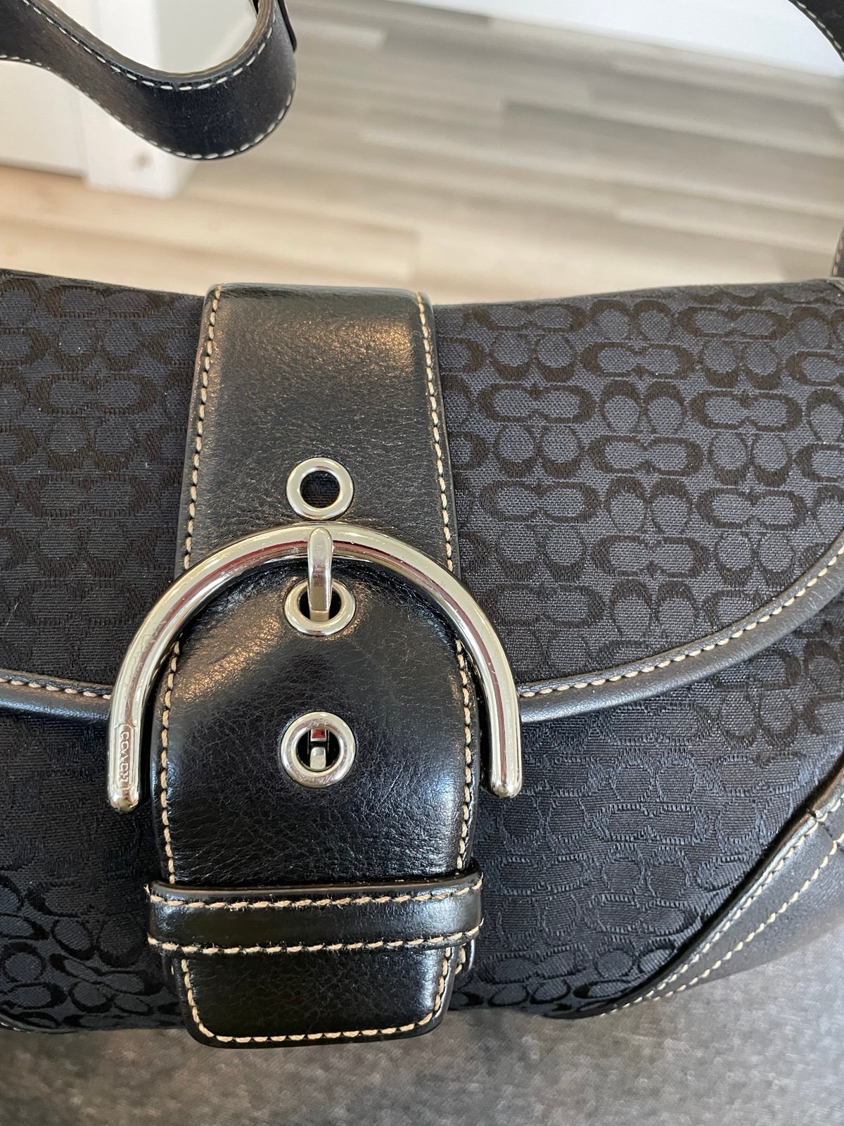 Coach c signature black mini soho