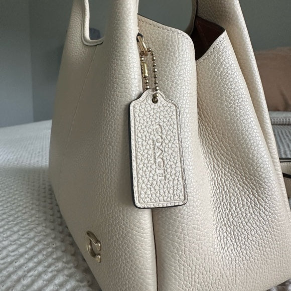 COACH Lana Shoulder Bag 23 Ivory