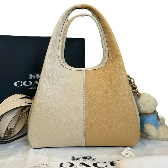 Coach Lana 23 + Large Ski Bear Charm