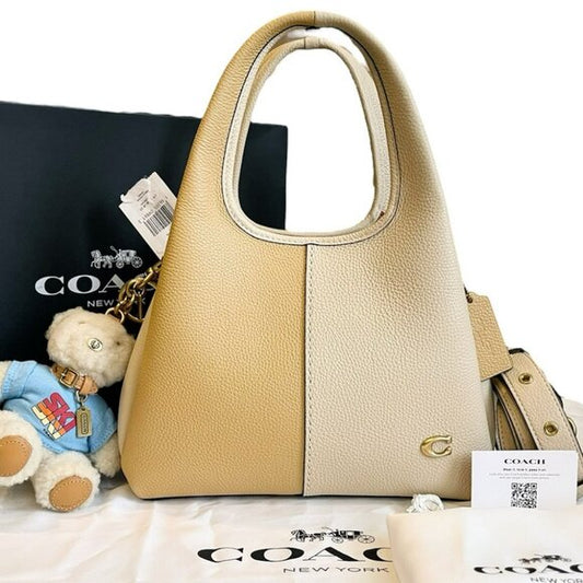 Coach Lana 23 + Large Ski Bear Charm